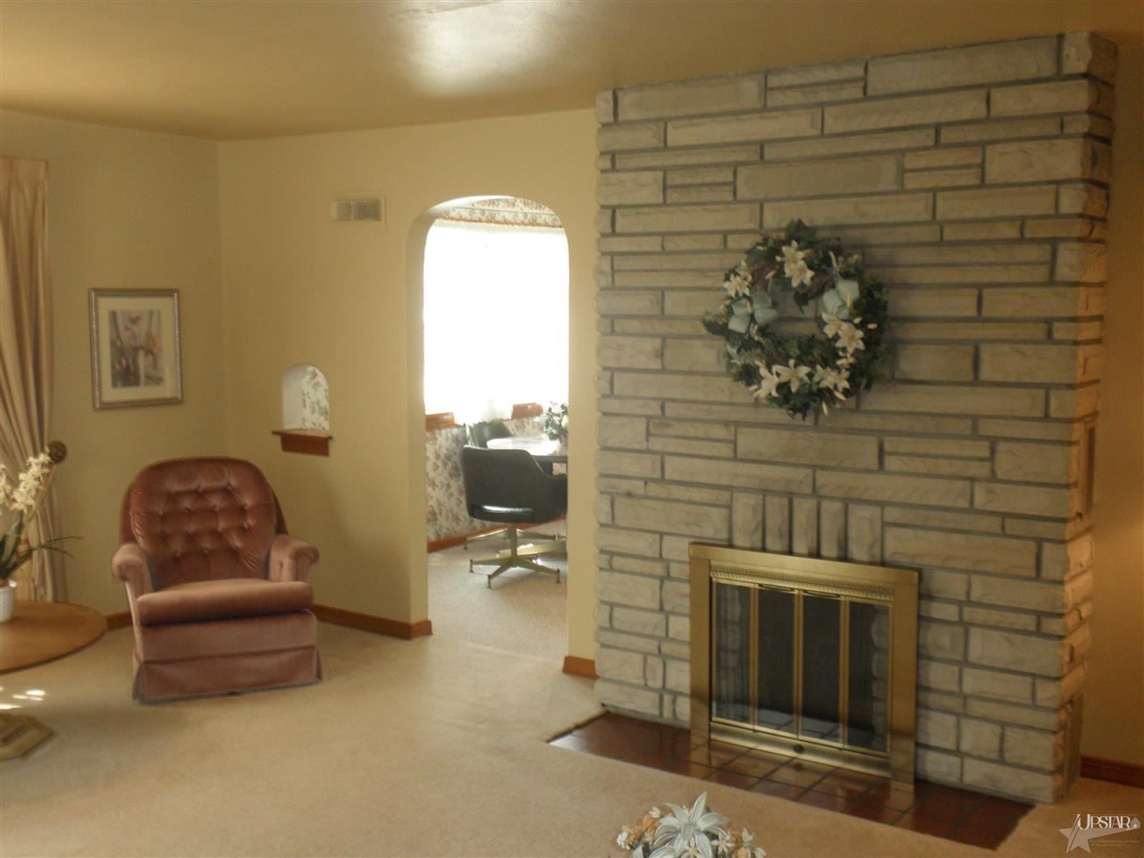 2912 Westward Dr, Fort Wayne, IN 46809 photo 4