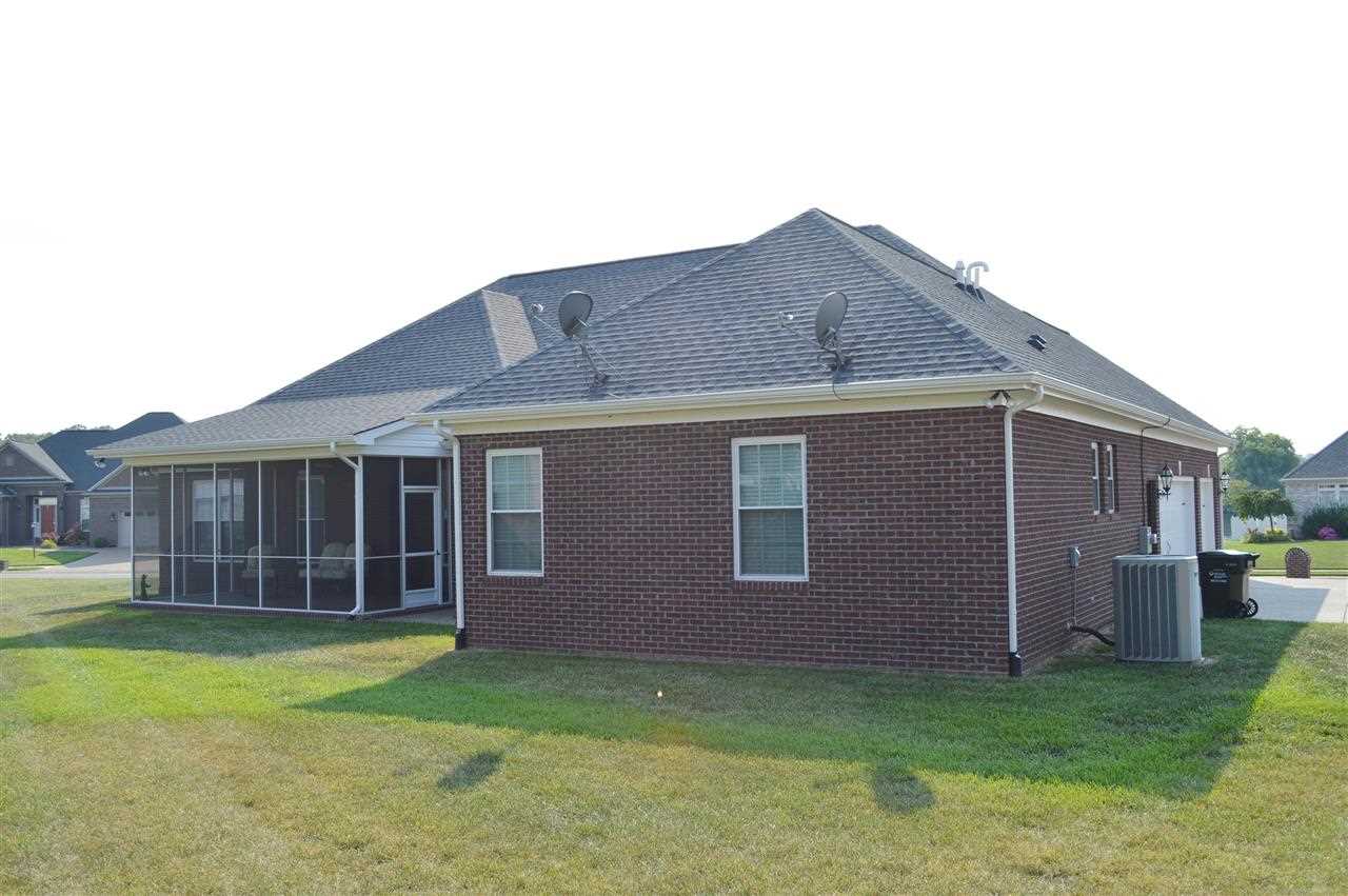 5717 Drakewick Dr, Evansville, IN 47711 photo 3