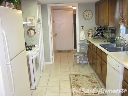 2528 White Hall Dr, Fort Wayne, IN 46845 photo 5