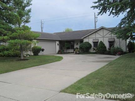 2528 White Hall Dr, Fort Wayne, IN 46845 photo 1