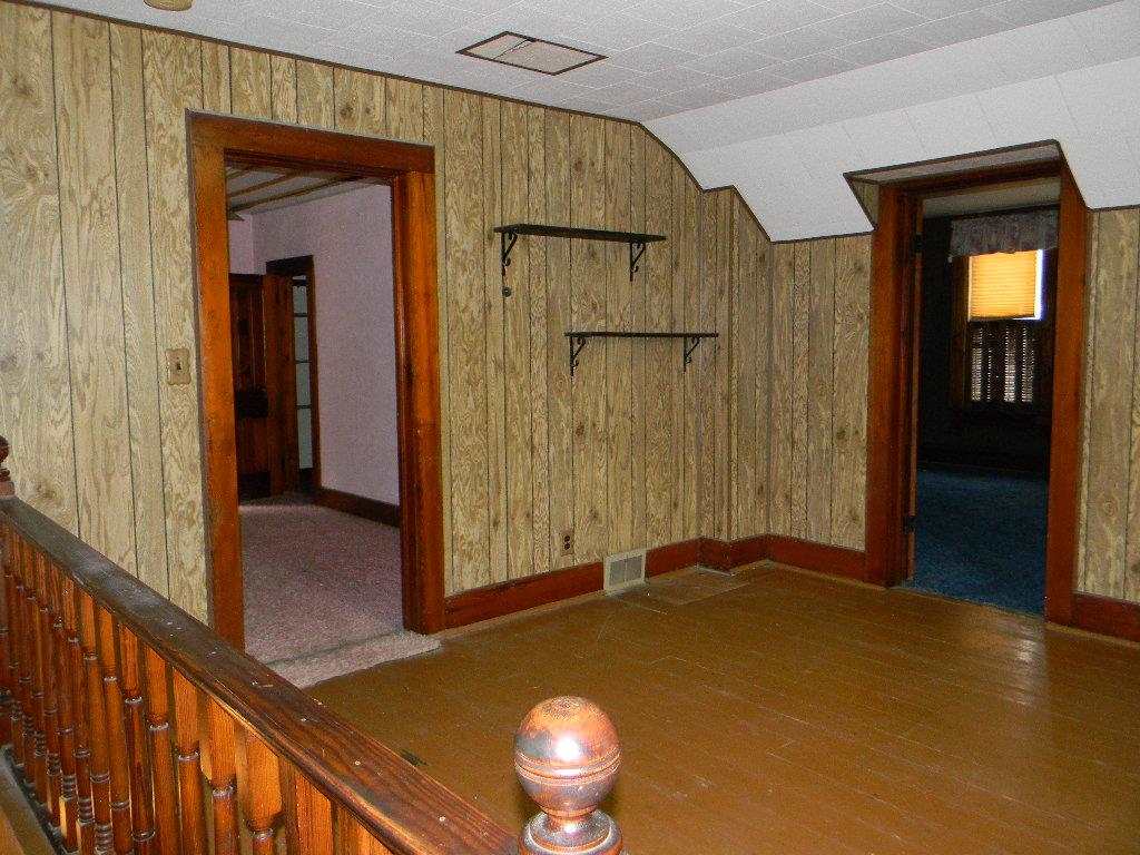 206 S Main St, Wolcottville, IN 46795 photo 25