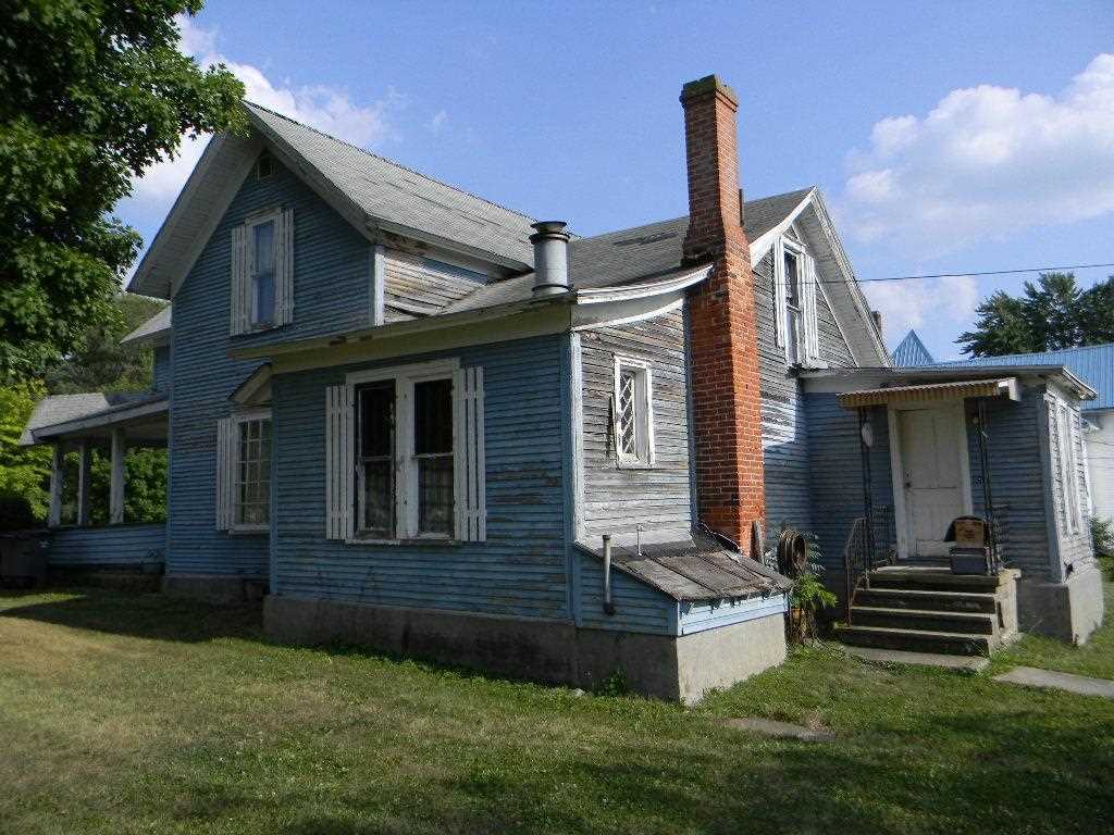 206 S Main St, Wolcottville, IN 46795 photo 7