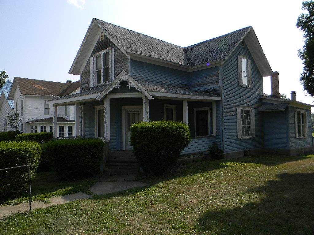 206 S Main St, Wolcottville, IN 46795 photo 3