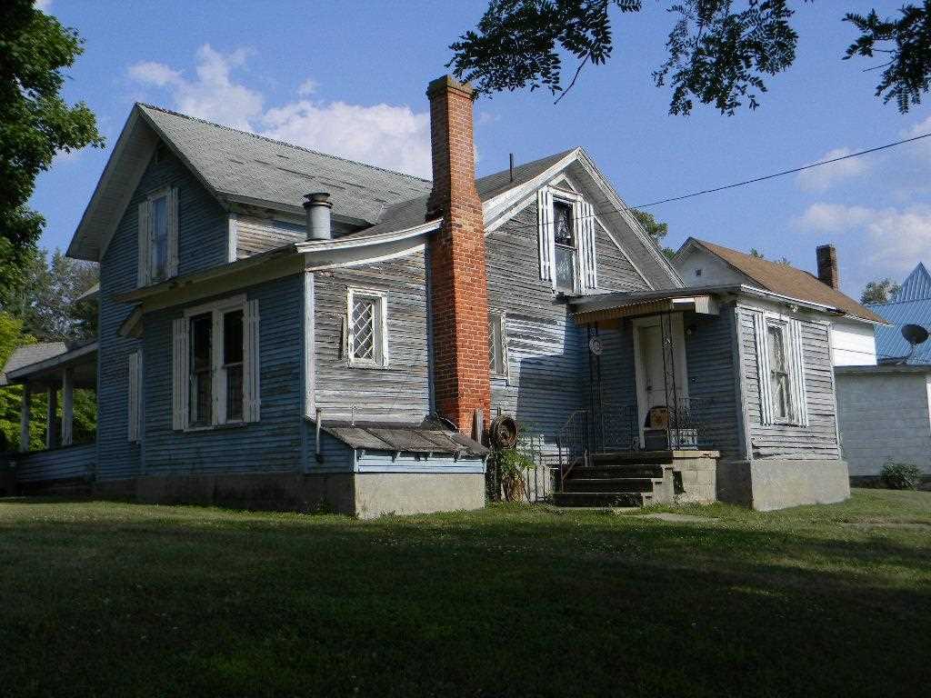 206 S Main St, Wolcottville, IN 46795 photo 10