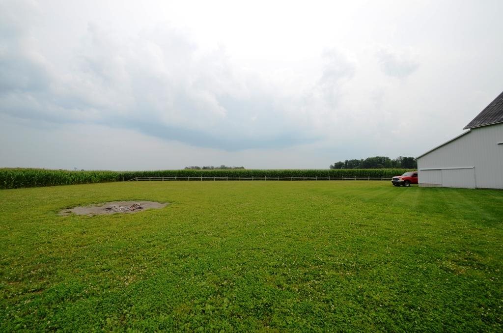 1978 E 950 N, Ossian, IN 46777 photo 3