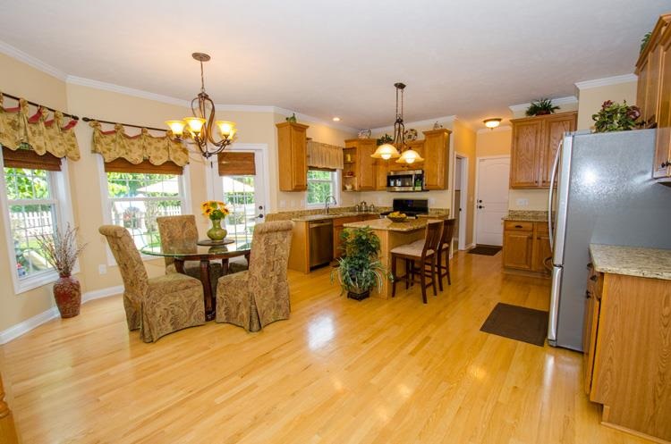 16985 Hidden Valley Dr, Granger, IN 46530 photo 8
