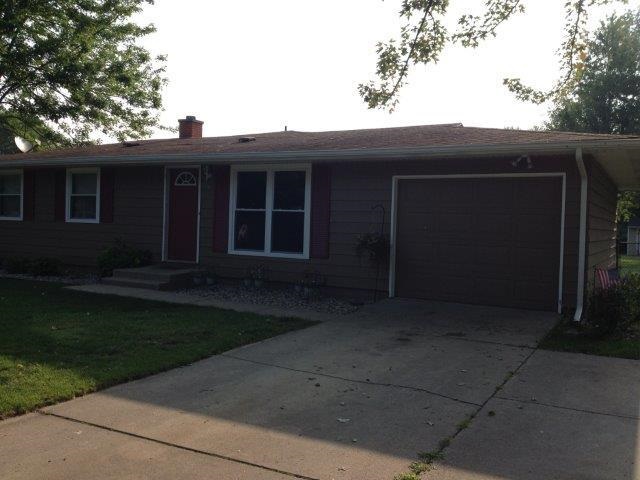 906 Lynwood Dr, Goshen, IN 46526 photo 4