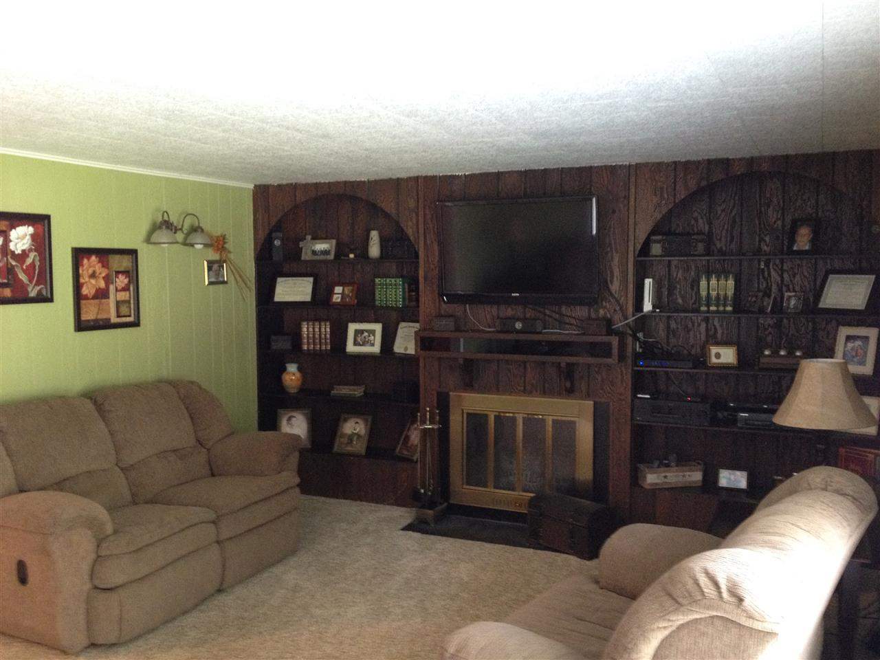 906 Lynwood Dr, Goshen, IN 46526 photo 20