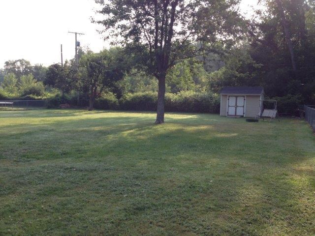 906 Lynwood Dr, Goshen, IN 46526 photo 11