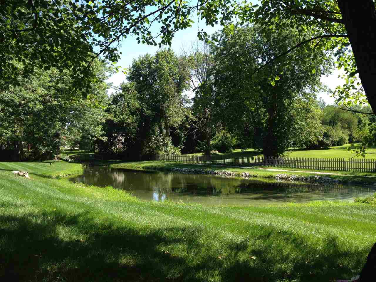1213 S Hearthstone Ct, Bloomington, IN 47401 photo 18