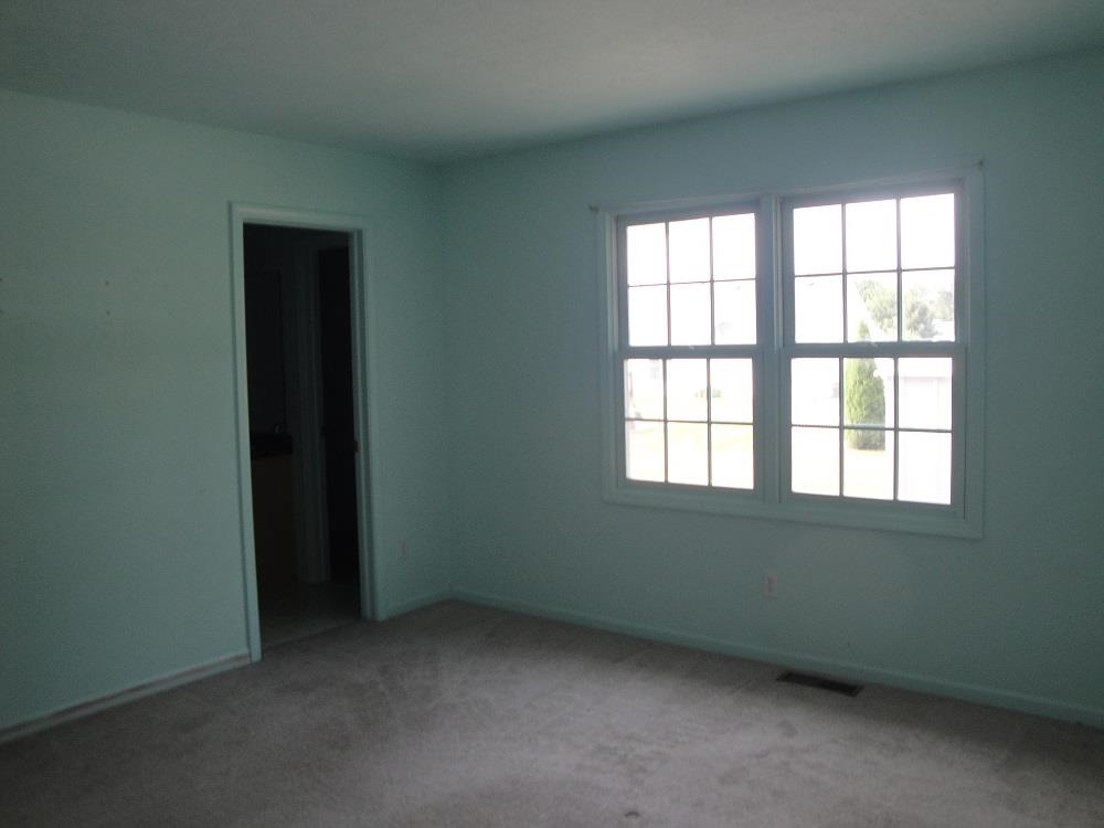18167 Courtland Dr, South Bend, IN 46637 photo 5
