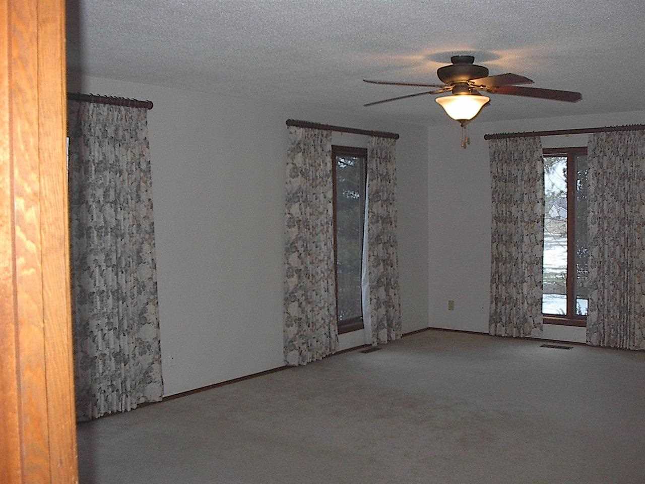 105 E Walnut, Waterloo, IN 46793 photo 11