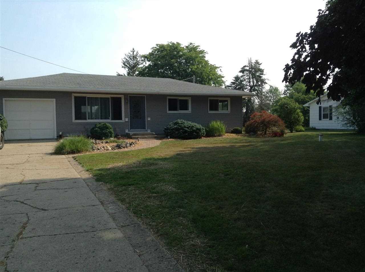 660 W Bellefontaine Rd, Pleasant Lake, IN 46779 photo 5