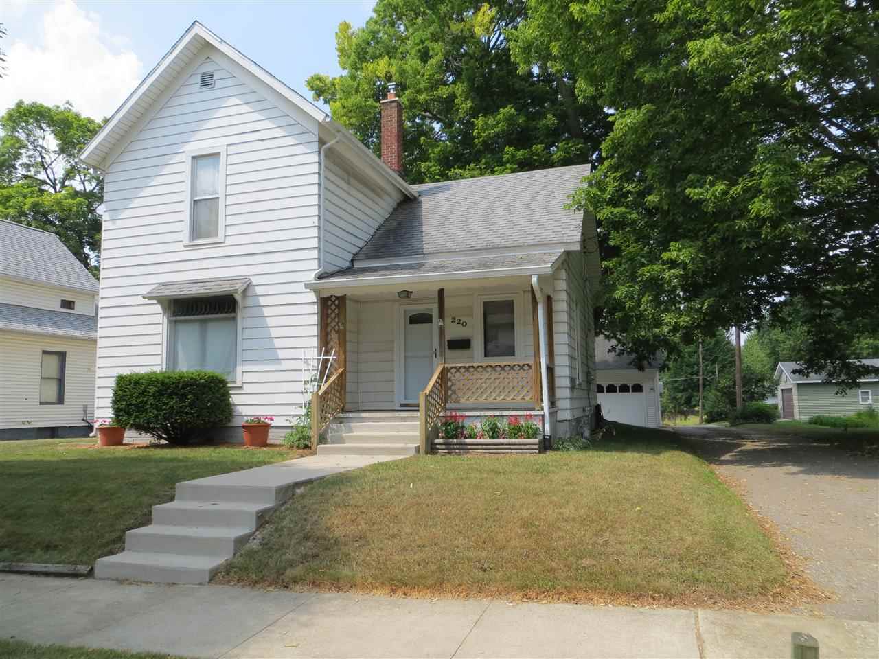 220 Newnam Ave, Kendallville, IN 46755 photo 1