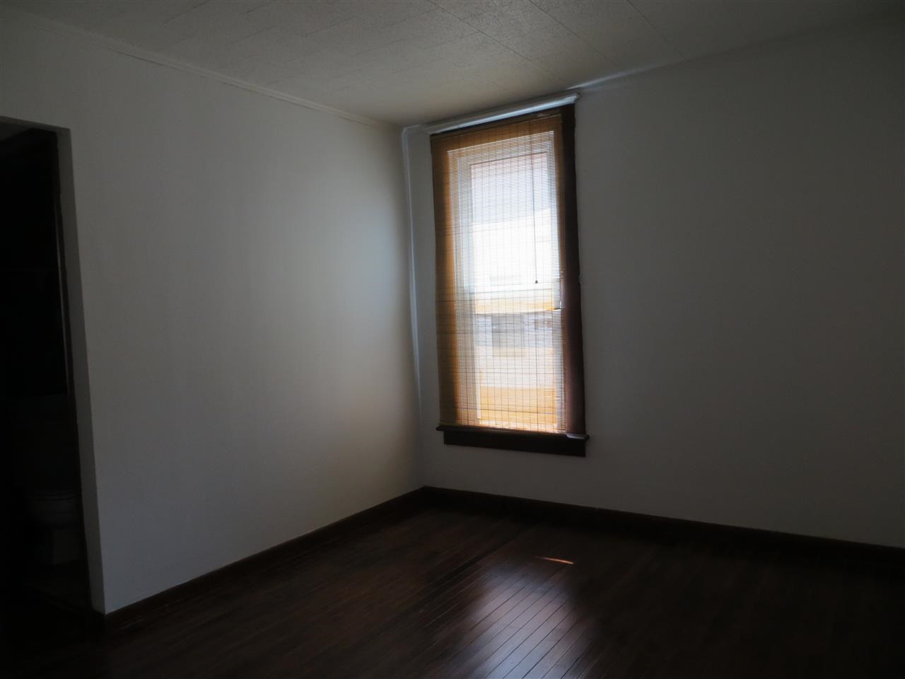 220 Newnam Ave, Kendallville, IN 46755 photo 10