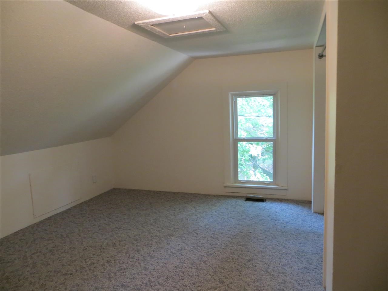 220 Newnam Ave, Kendallville, IN 46755 photo 13