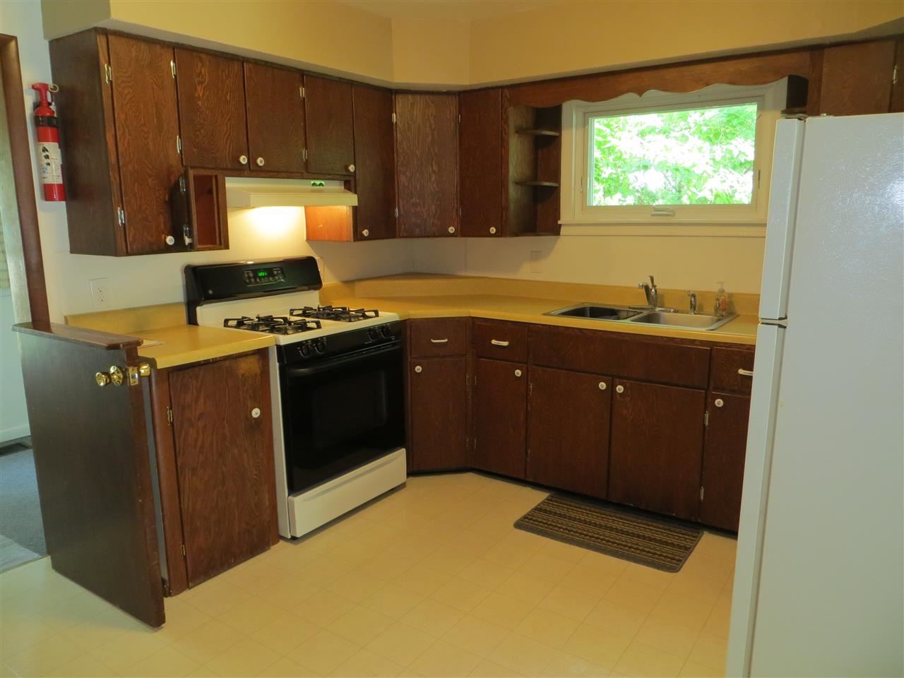 220 Newnam Ave, Kendallville, IN 46755 photo 4