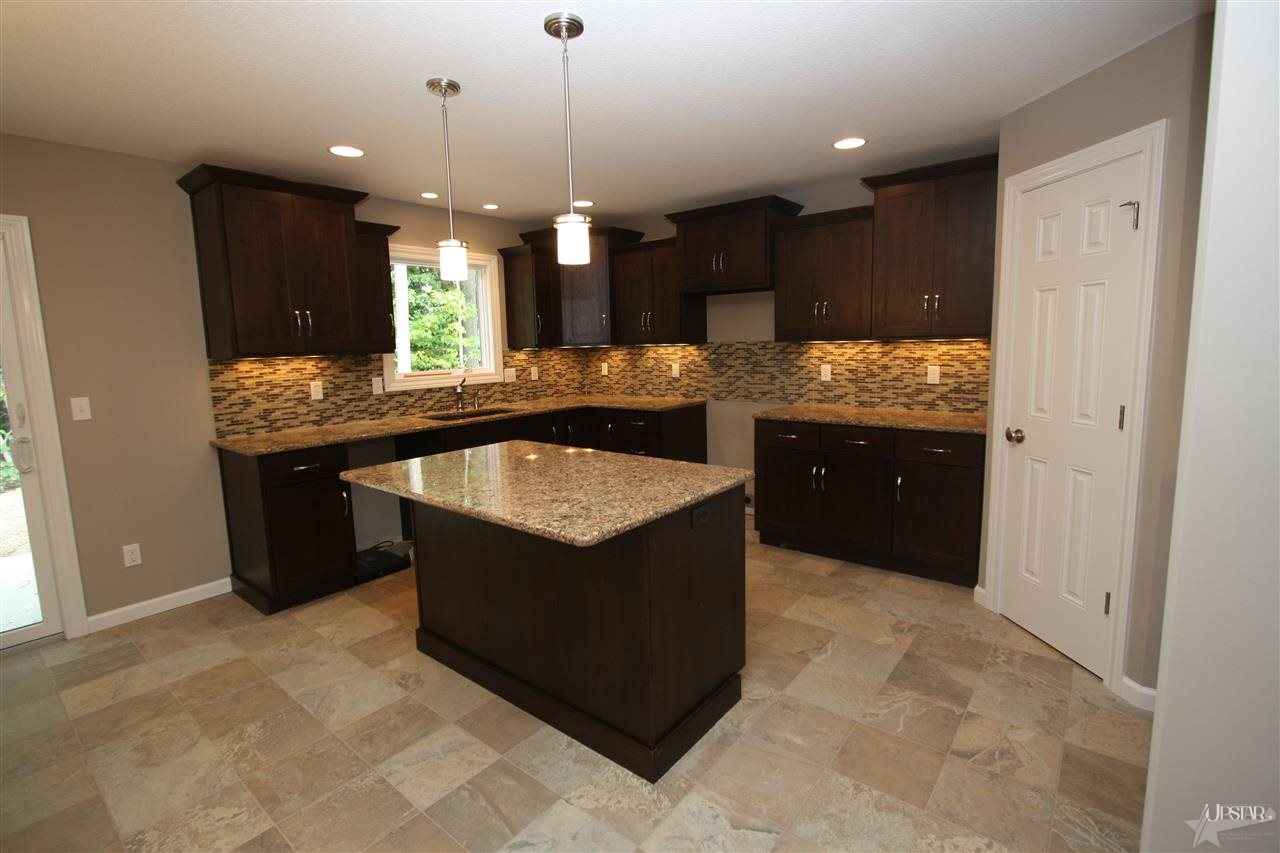 10933 Kress Rd, Roanoke, IN 46783 photo 5