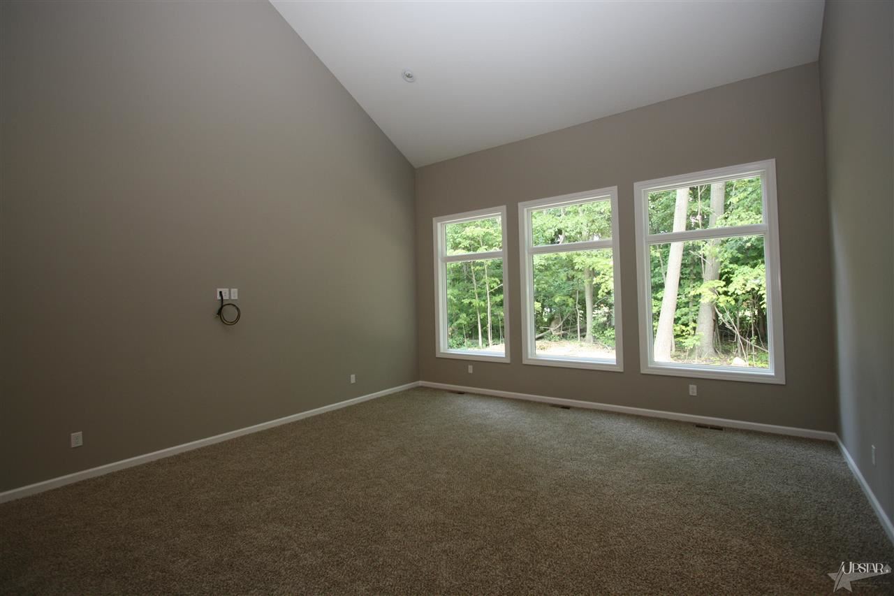 10933 Kress Rd, Roanoke, IN 46783 photo 4