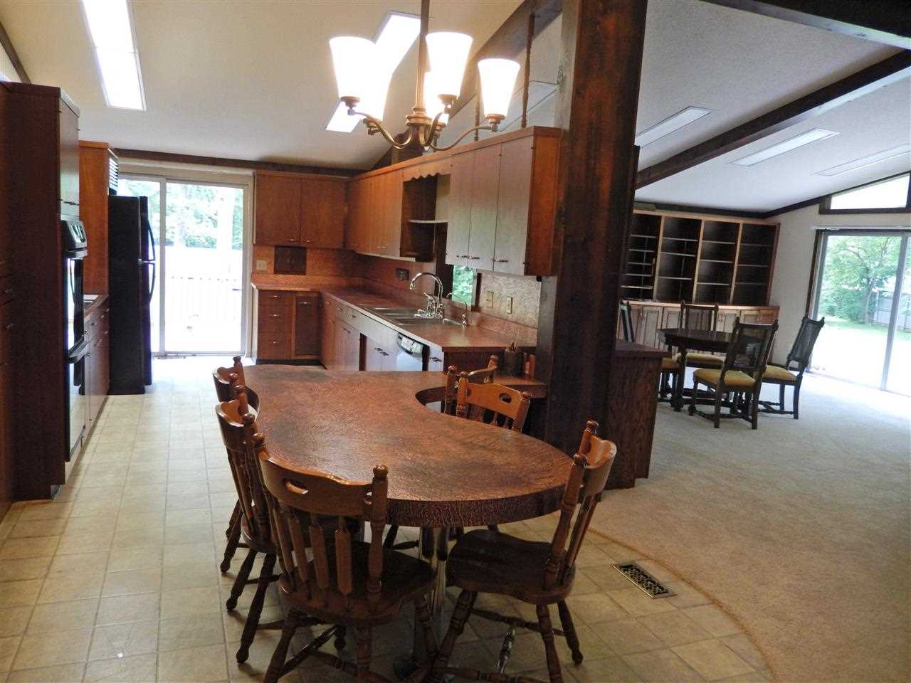 5616 Old Mill Rd, Fort Wayne, IN 46807 photo 3