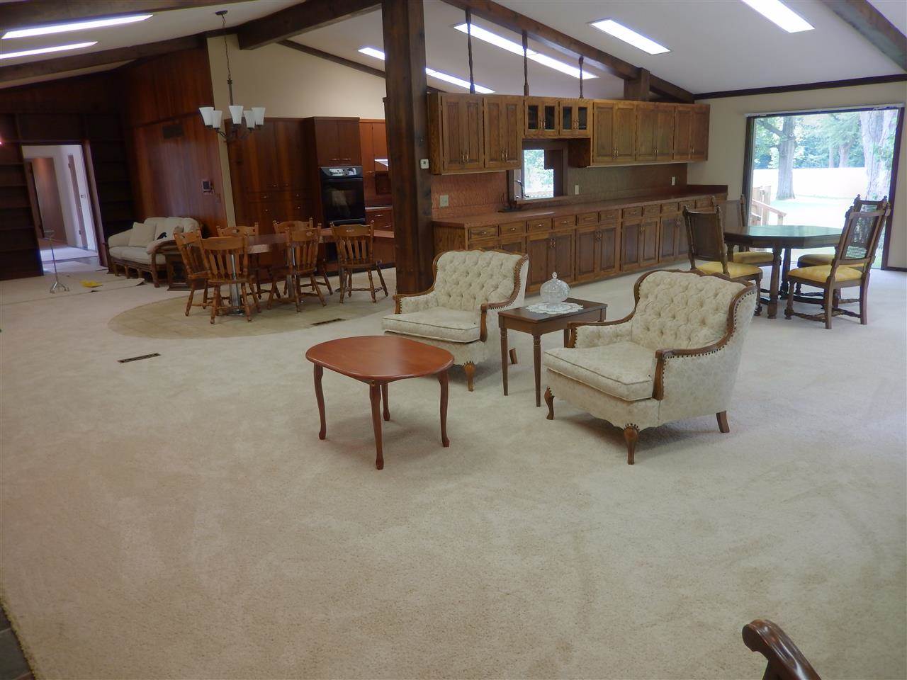 5616 Old Mill Rd, Fort Wayne, IN 46807 photo 2