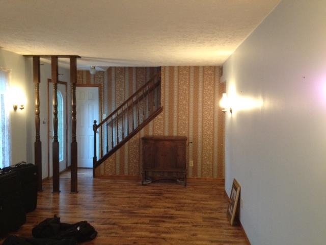 582 W Berry St, Upland, IN 46989 photo 9