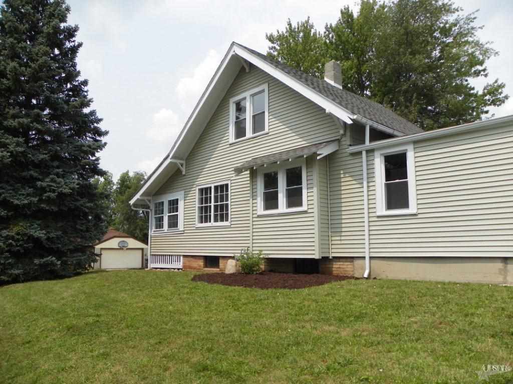 2802 Poinsette Dr, Fort Wayne, IN 46808 photo 4