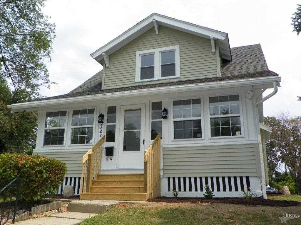 2802 Poinsette Dr, Fort Wayne, IN 46808 photo 1