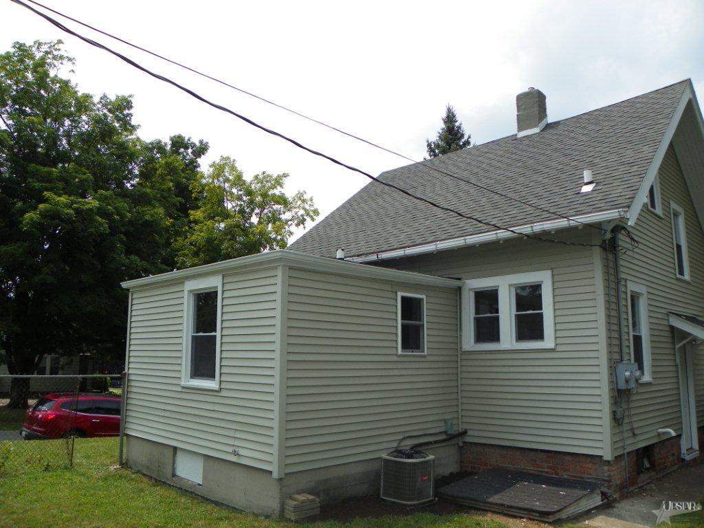 2802 Poinsette Dr, Fort Wayne, IN 46808 photo 3