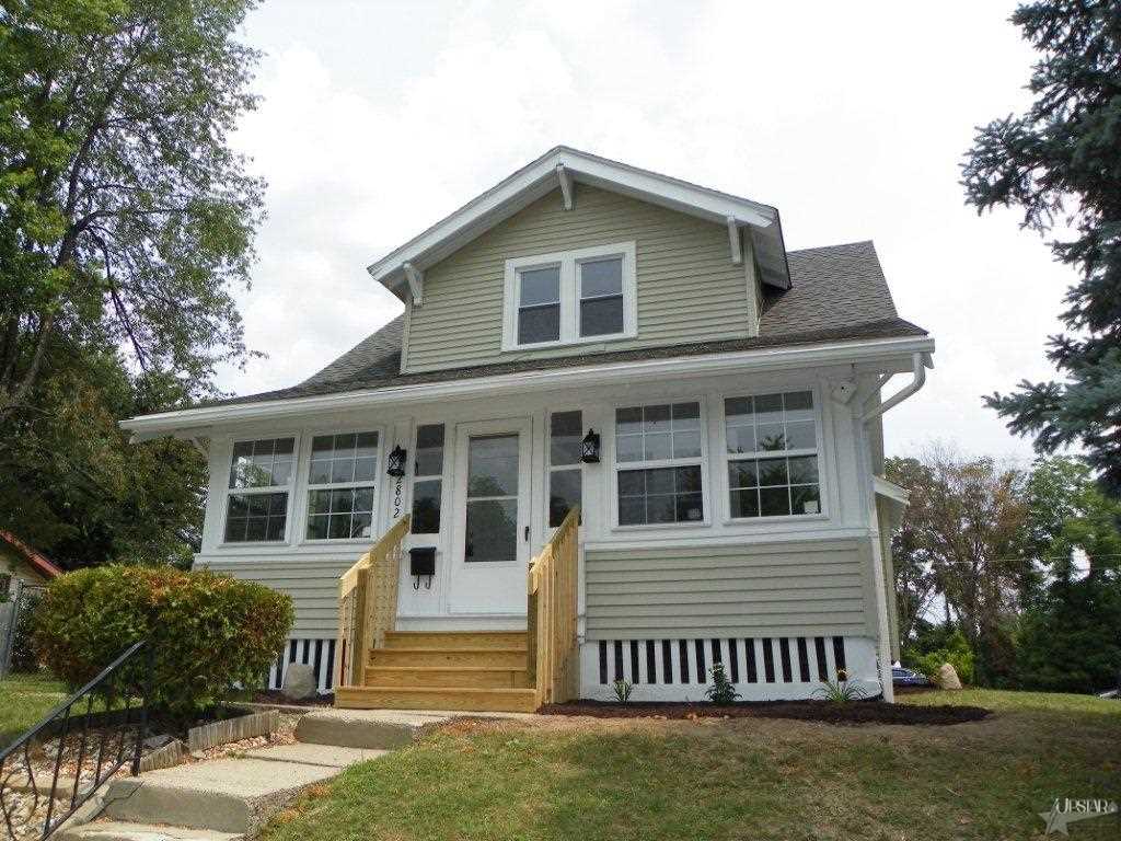 2802 Poinsette Dr, Fort Wayne, IN 46808 photo 2