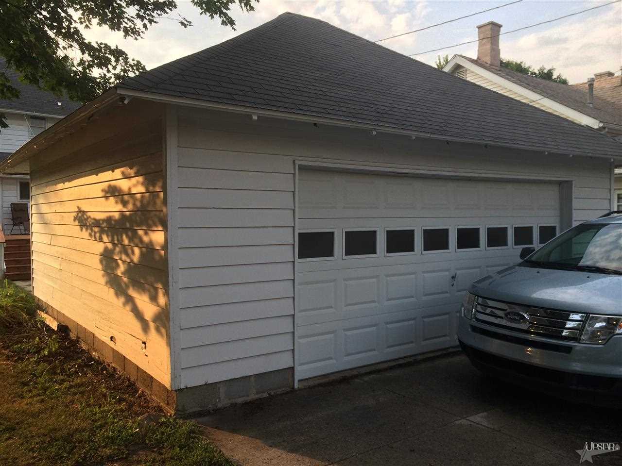 517 Etna Ave, Huntington, IN 46750 photo 6