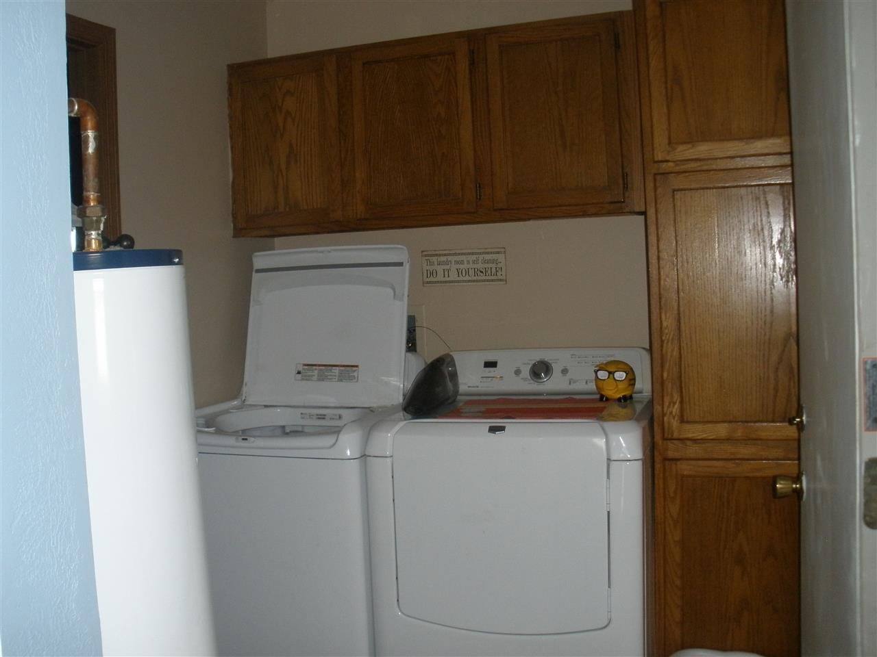 623 E South St, Bremen, IN 46506 photo 10