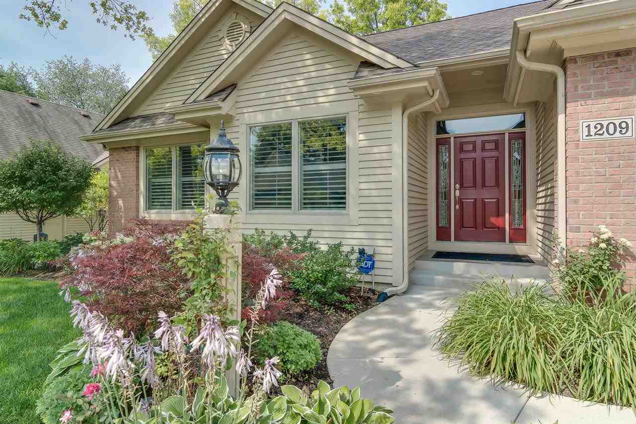1209 Dahlia Ct, Mishawaka, IN 46545 photo 2