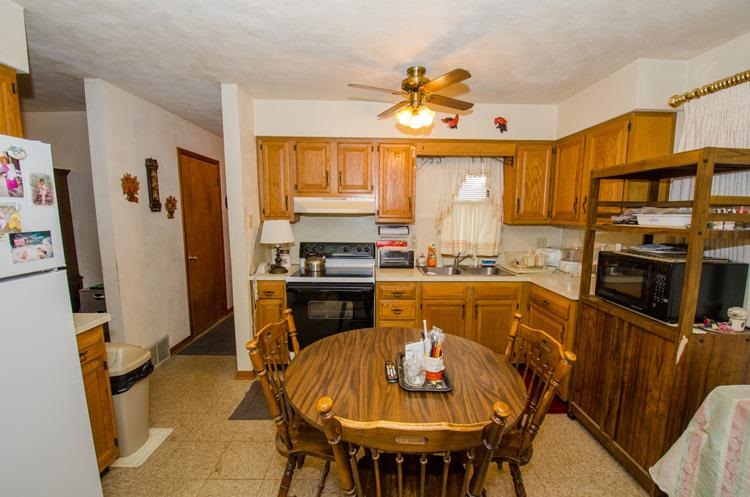 1326 Fieldhouse Ave, Elkhart, IN 46517 photo 6