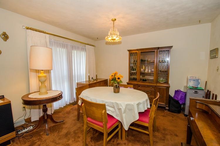 1326 Fieldhouse Ave, Elkhart, IN 46517 photo 4