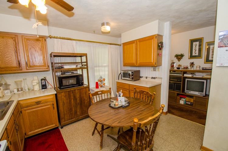 1326 Fieldhouse Ave, Elkhart, IN 46517 photo 7