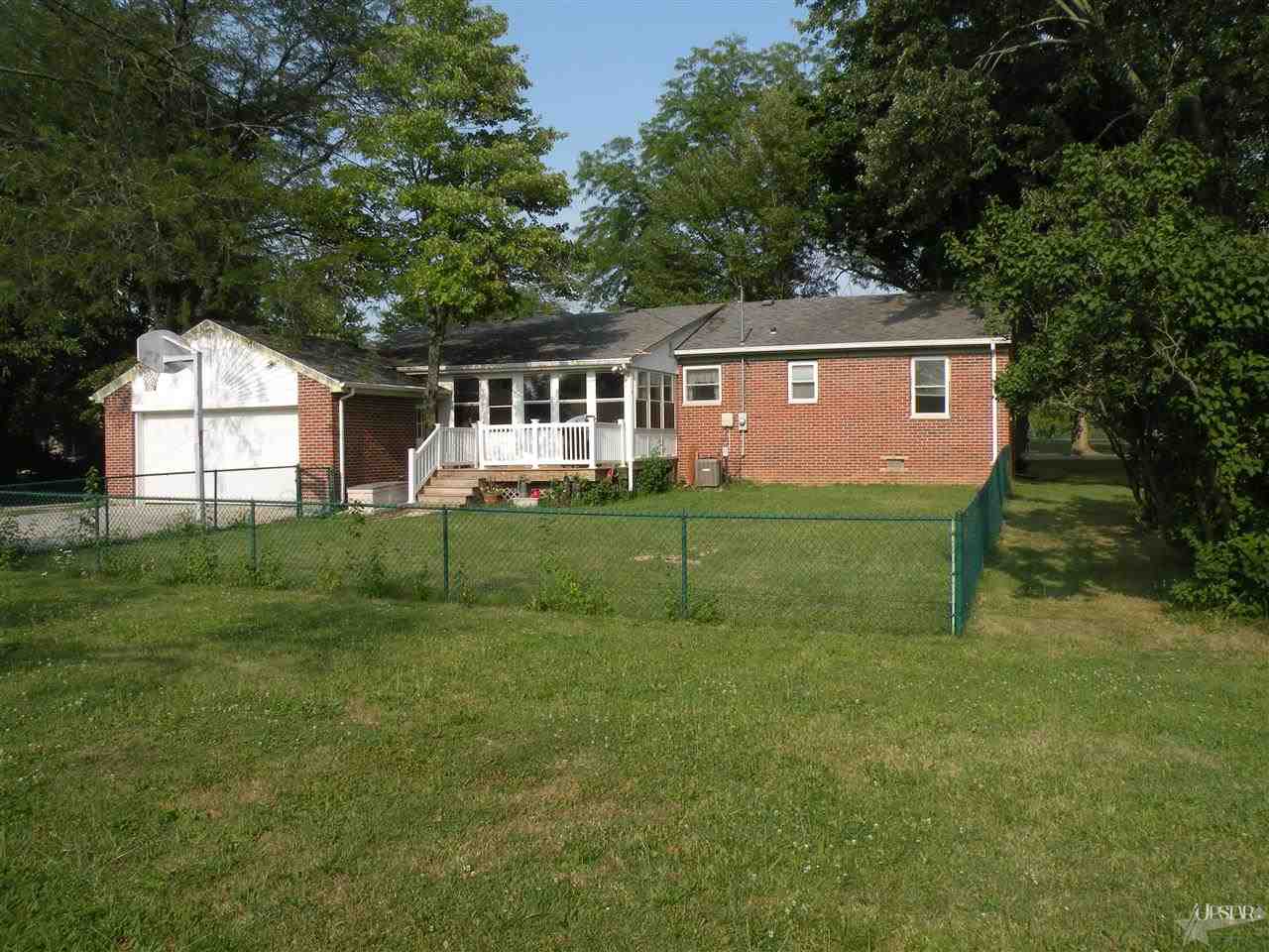 2817 Leesmoor Ln, Fort Wayne, IN 46808 photo 3
