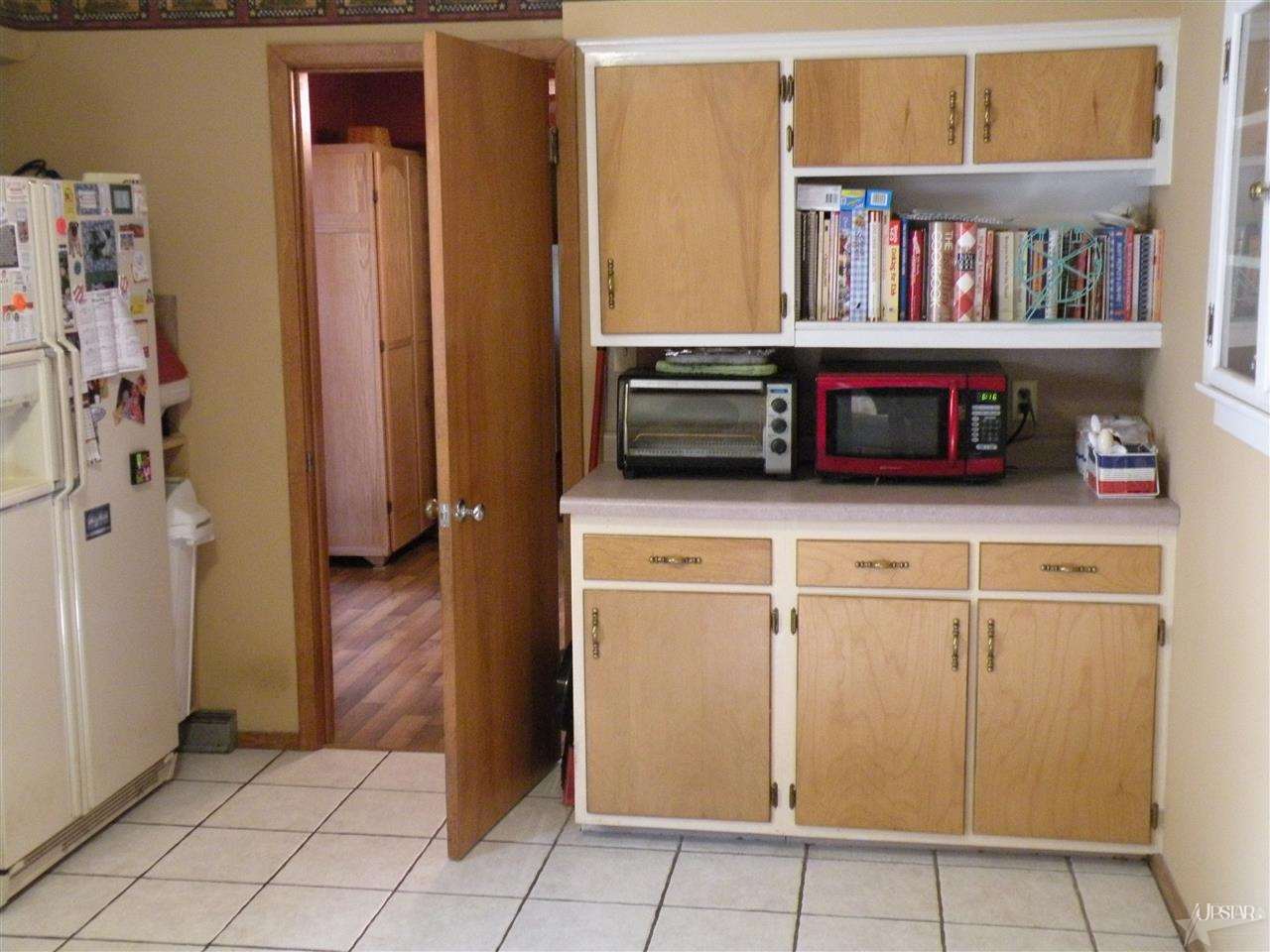 2817 Leesmoor Ln, Fort Wayne, IN 46808 photo 9