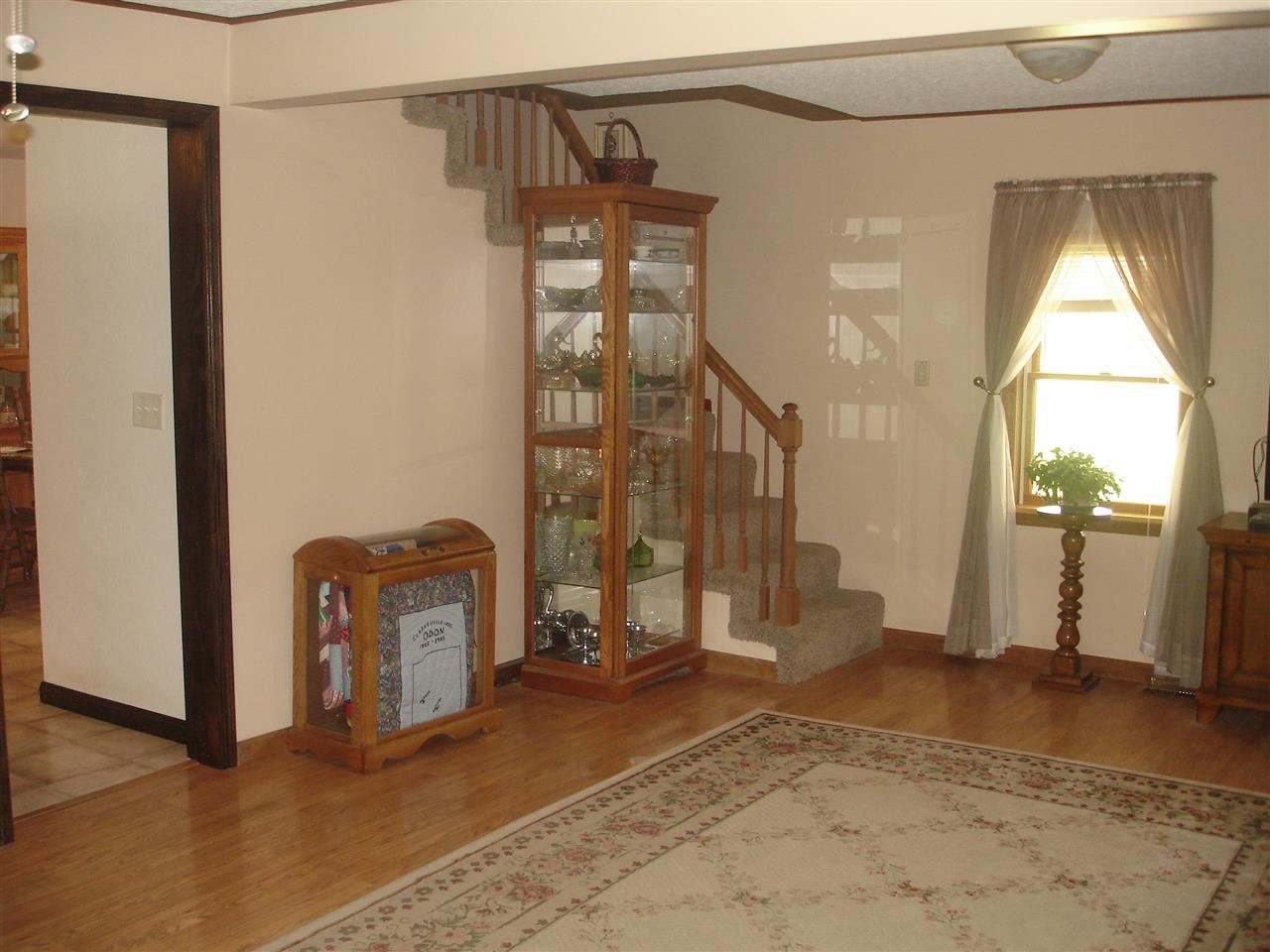 12488 N 1375 E, Odon, IN 47562 photo 4