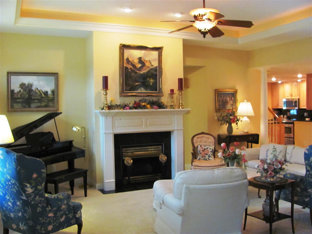 8524 Wolf Creek Ct, Evansville, IN 47712 photo 2