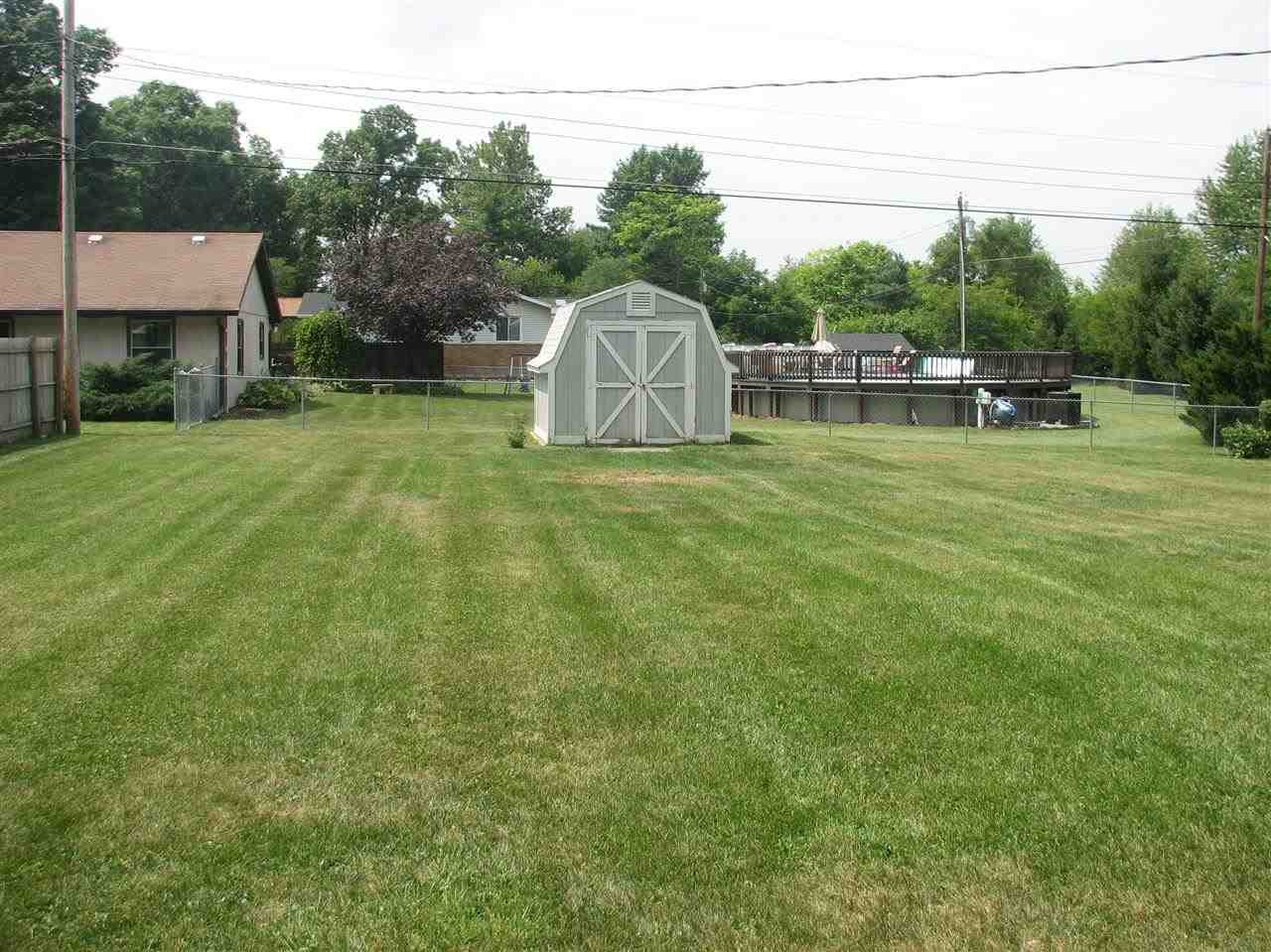 2313 S Evan Park Dr, Yorktown, IN 47396 photo 3