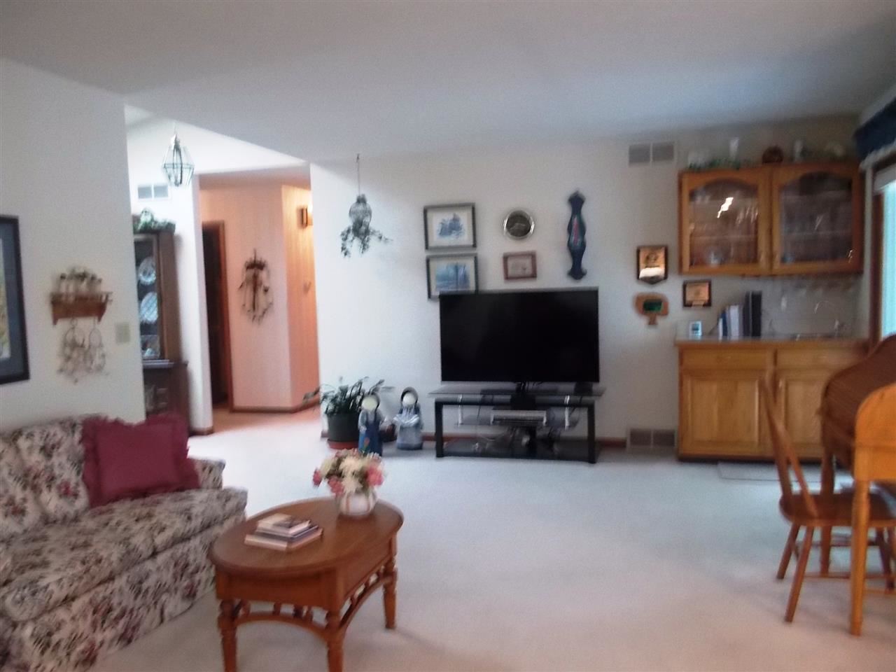 5740 Hawkins Ct, South Bend, IN 46614 photo 10