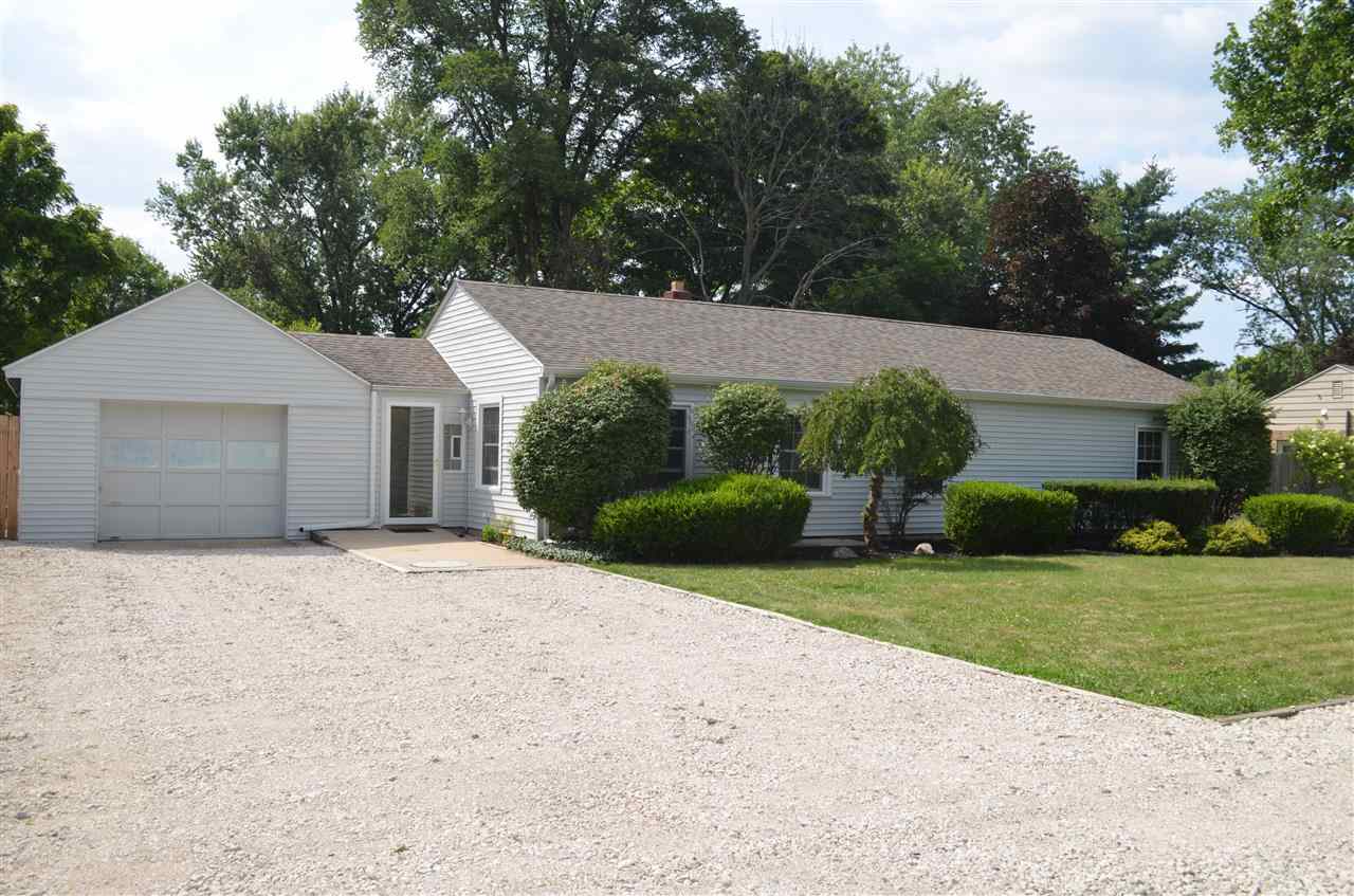 56661 Crescent Dr, Osceola, IN 46561 photo 1