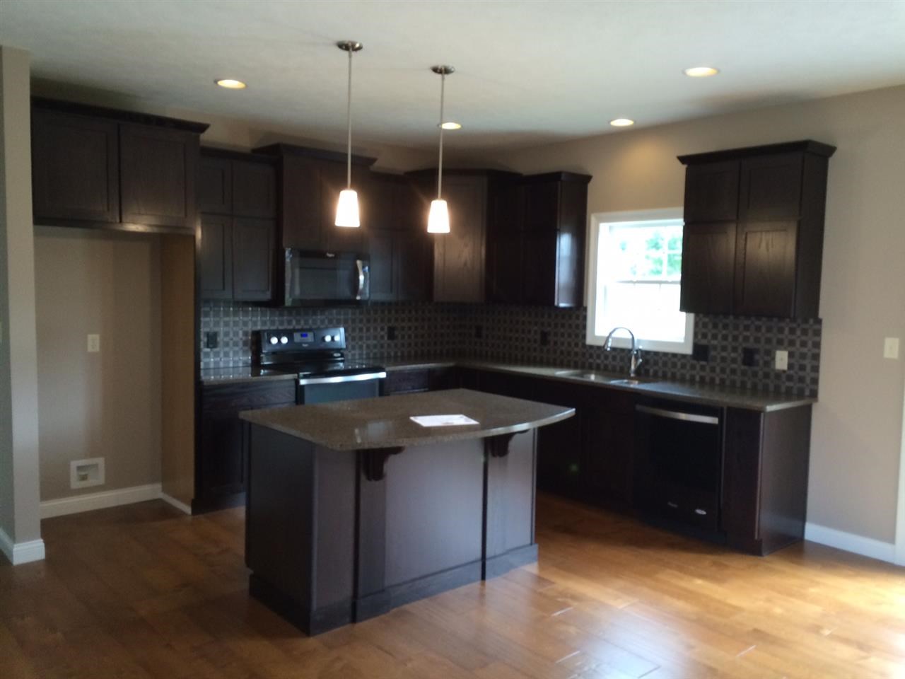 7909 Lanyard Dr, Evansville, IN 47715 photo 4