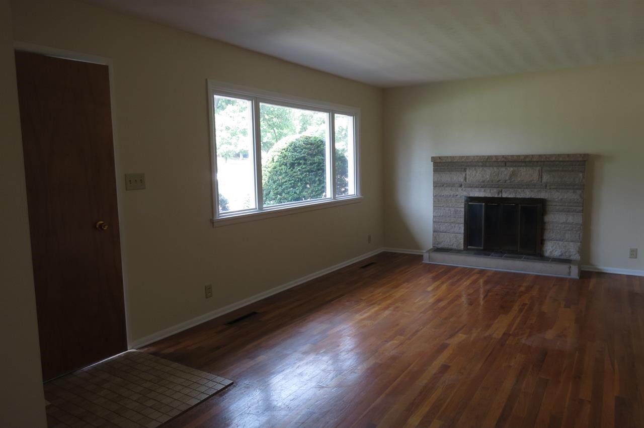 3918 Brentwood Dr, South Bend, IN 46628 photo 3