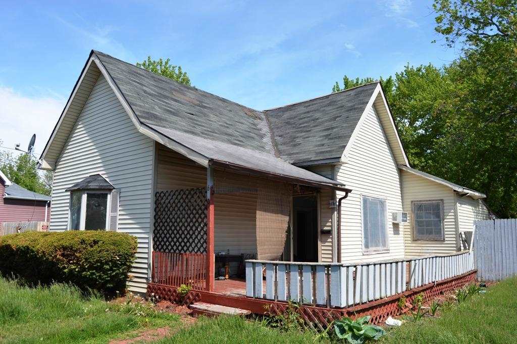 600 W Freeman St, Frankfort, IN 46041 photo 1