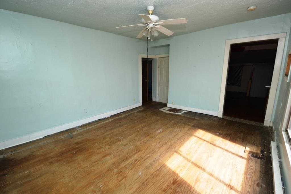 600 W Freeman St, Frankfort, IN 46041 photo 2