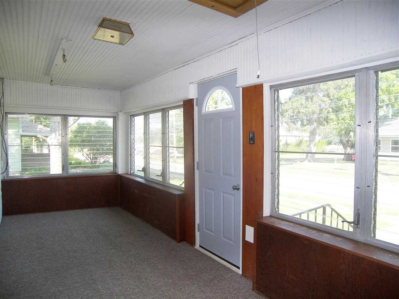 713 W Winona Ave, Warsaw, IN 46580 photo 6
