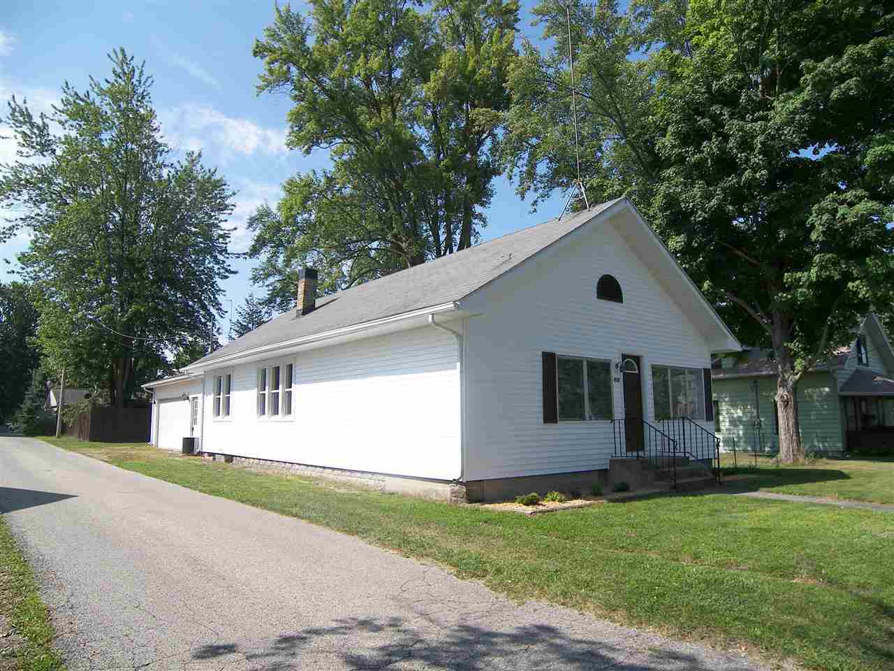 713 W Winona Ave, Warsaw, IN 46580 photo 3