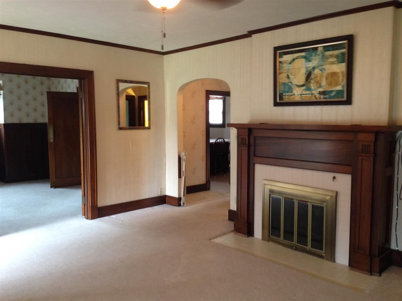 209 N Main St, Huntingburg, IN 47542 photo 3